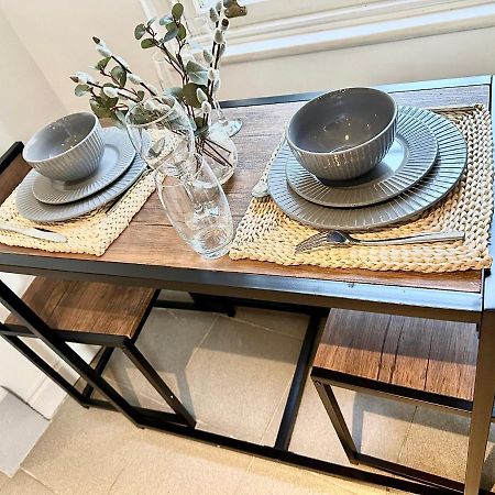 טראוברידג' Cosy One Bedroom Apartment מראה חיצוני תמונה