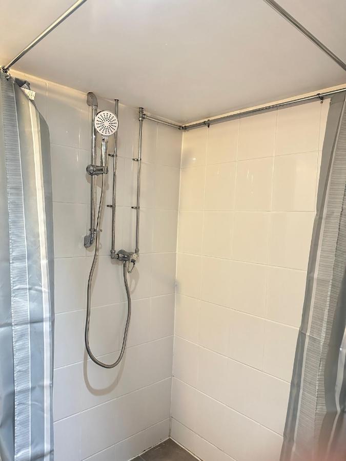 טראוברידג' Cosy One Bedroom Apartment מראה חיצוני תמונה
