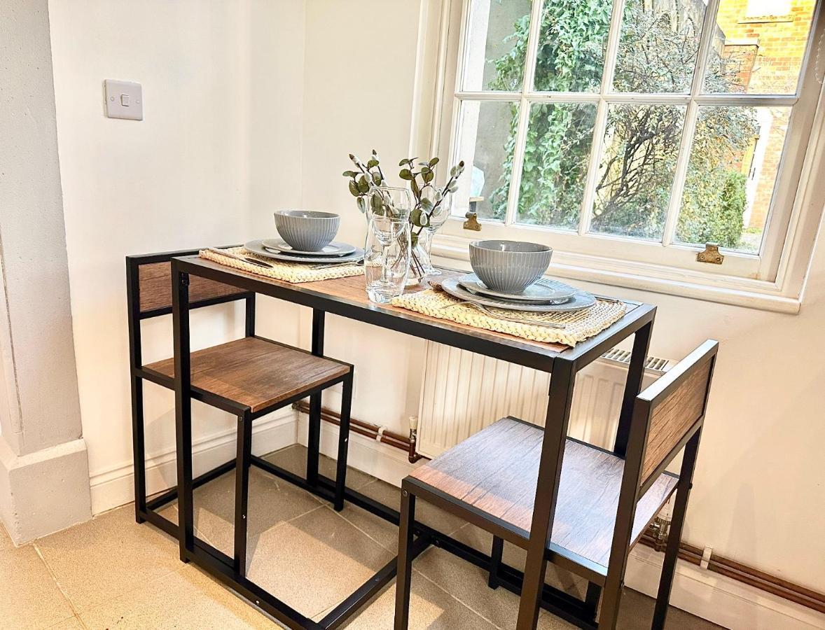 טראוברידג' Cosy One Bedroom Apartment מראה חיצוני תמונה